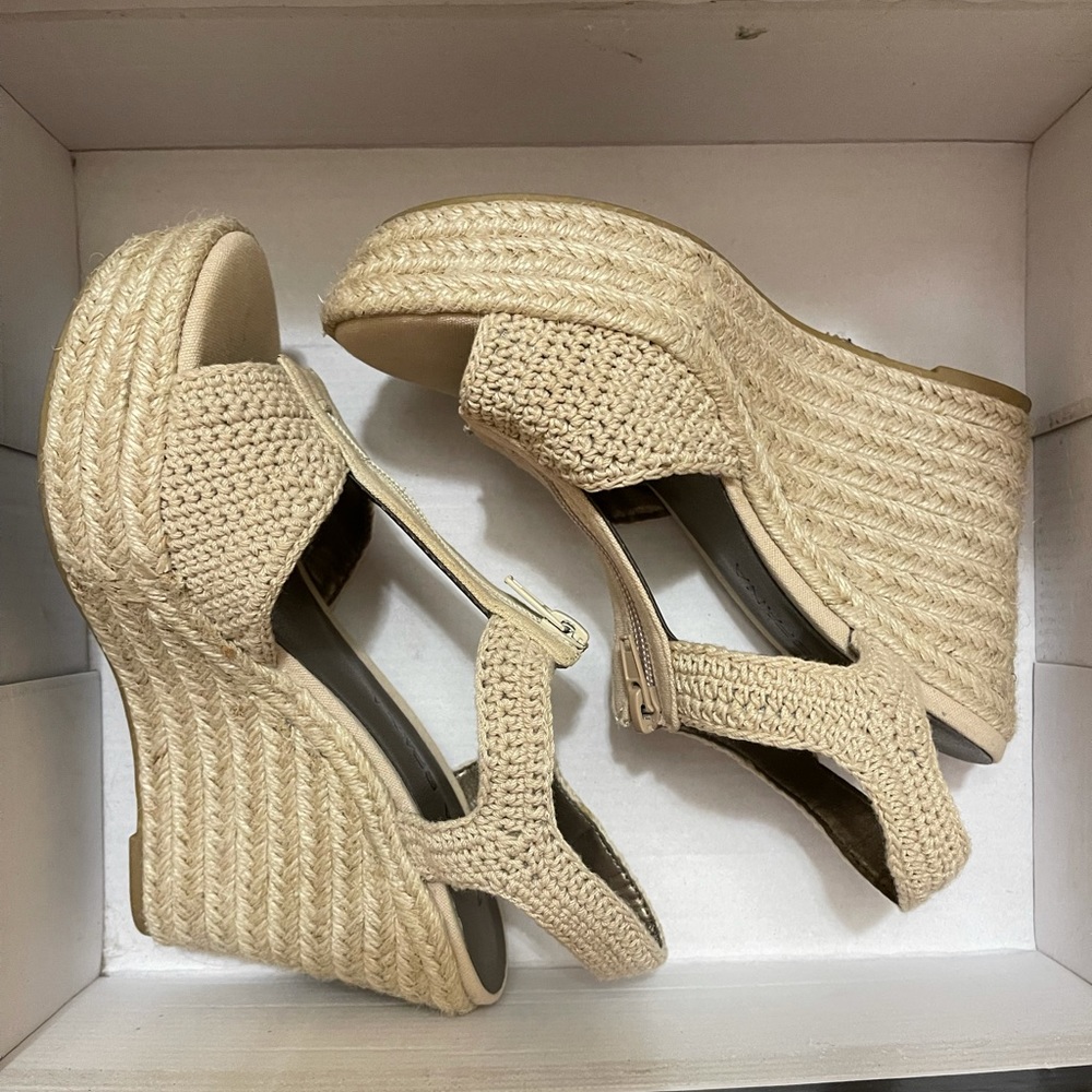Moda spana wedges | size 6.5
